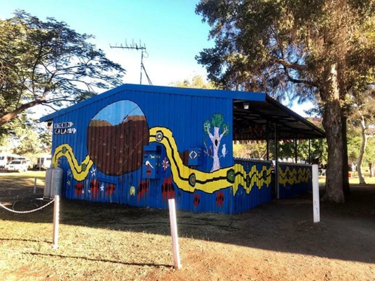 Hotel Tom Price Tourist Park Exterior foto